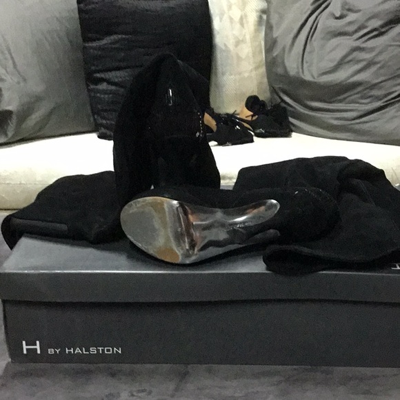 Suede thigh boots - Picture 3 of 3